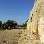Nocleg ze śniadaniem Antica Masseria Ficazzana - Tenuta 4*