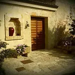 Nocleg ze śniadaniem Antica Masseria Ficazzana - Tenuta Marina Di Pescoluse