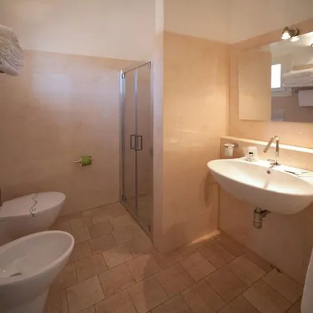 Antica Masseria Ficazzana - Tenuta 4* Марина-ди-Песколузе