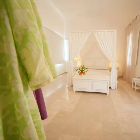 Antica Masseria Ficazzana - Tenuta Bed & Breakfast Marina Di Pescoluse