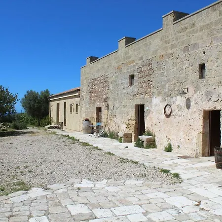 Antica Masseria Ficazzana - Tenuta Марина-ди-Песколузе